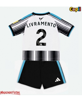Newcastle United Tino Livramento #2 Echipament de Fotbal Replică 2026-27 Copii Acasa (+ Șorturi)